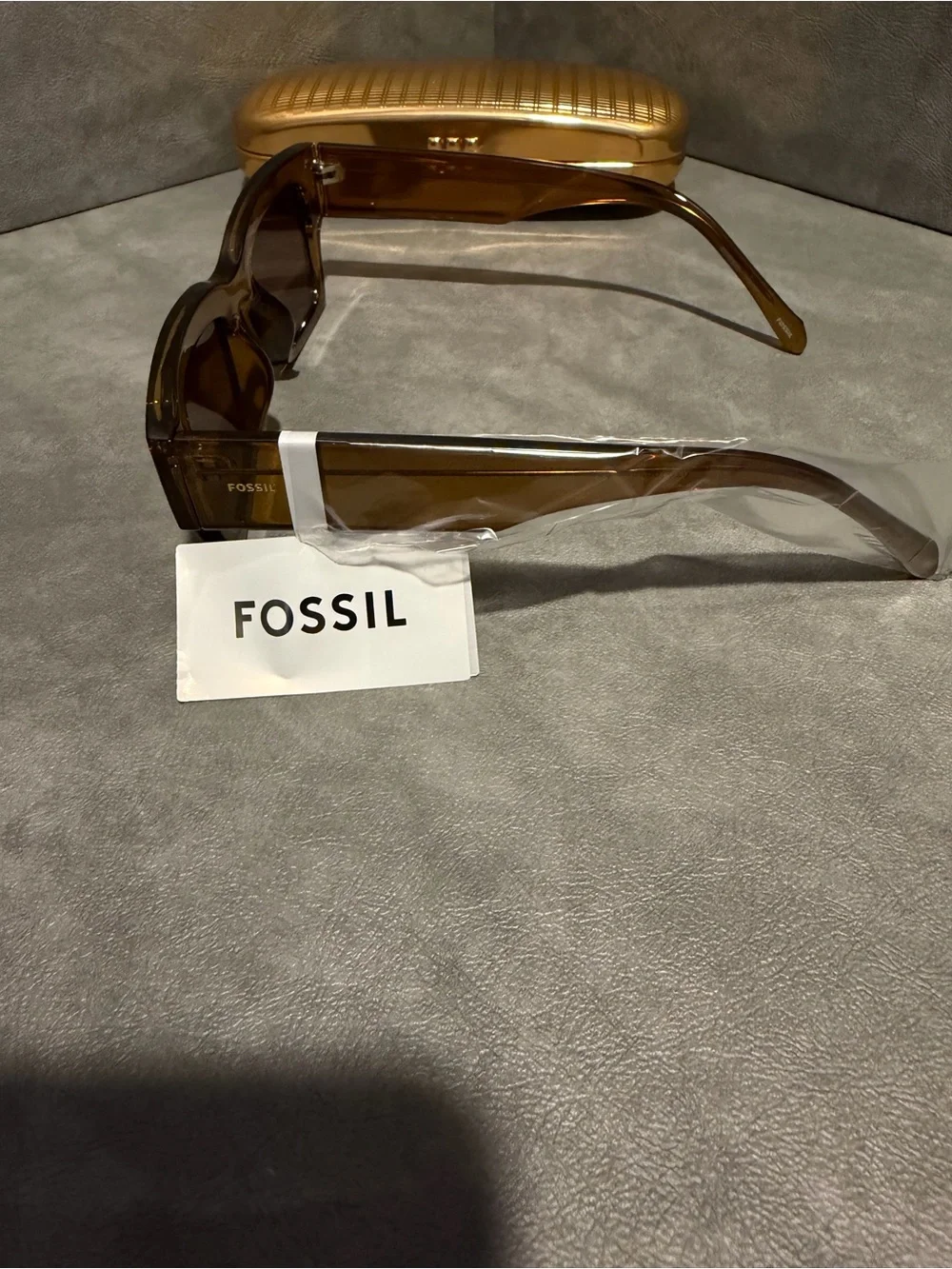 Fossil Amber Brown Rectangular Sunglasses New With Tags and Case 49 23 145